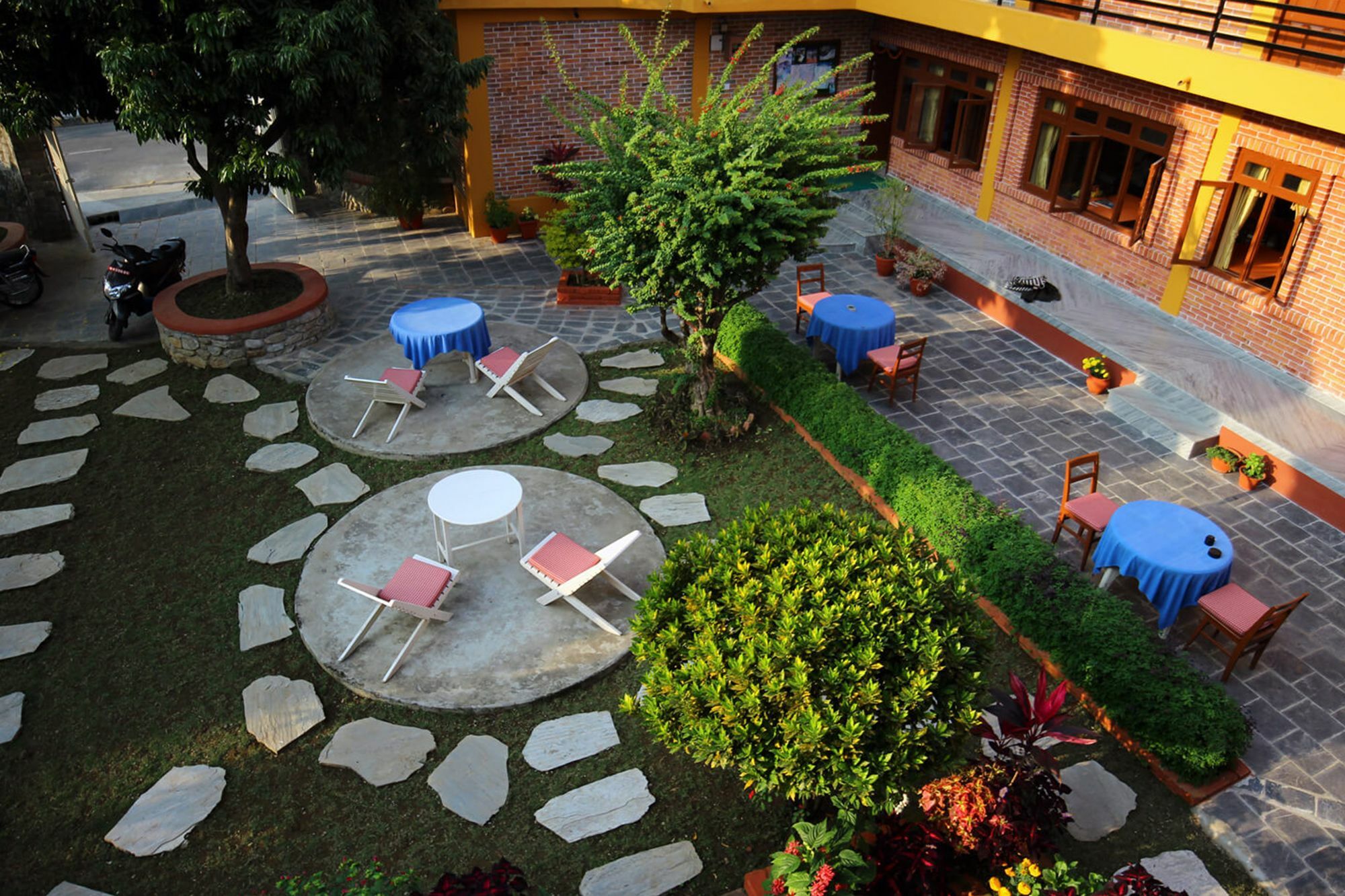 New Tourist Guest House Pokhara Exterior photo